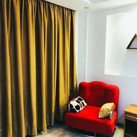 Apartment Unirii Central W/balcony Bucharest
